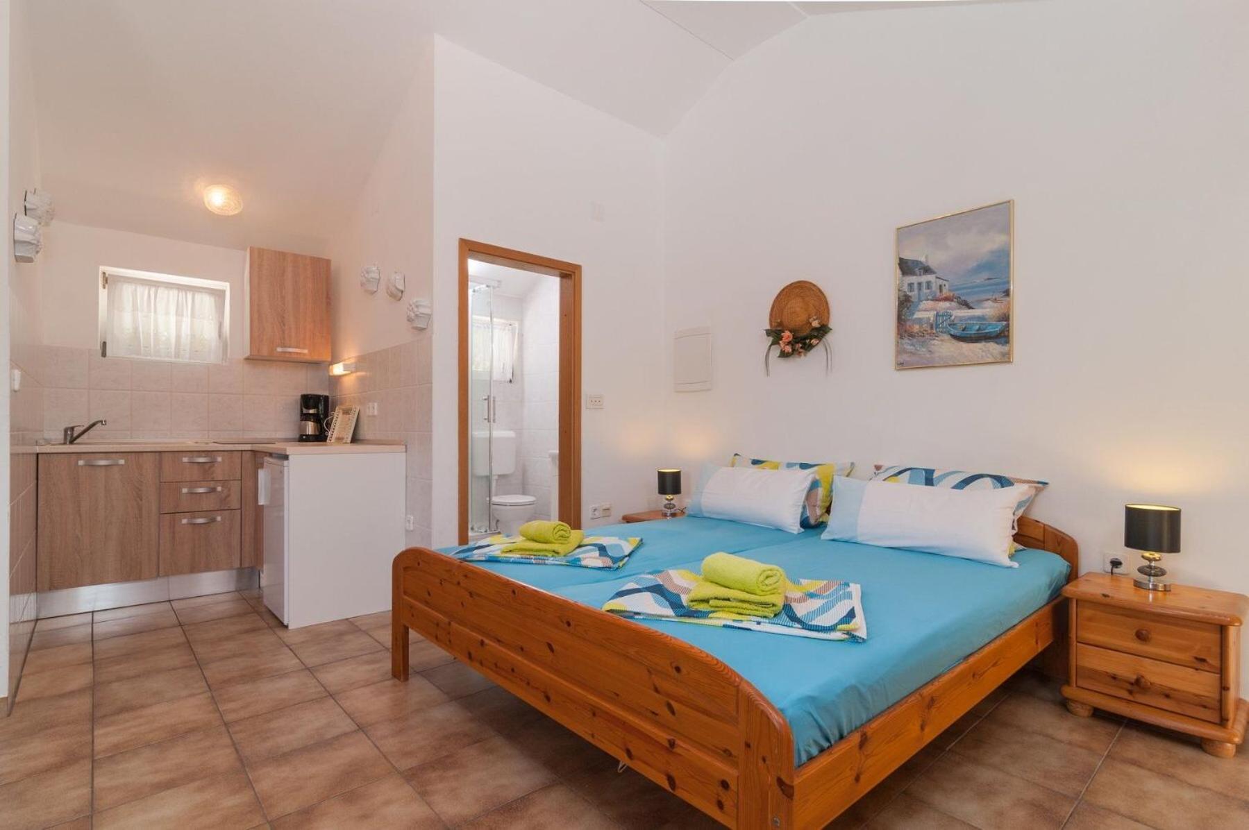 Apartments Mira - beautiful view Pucisca Extérieur photo